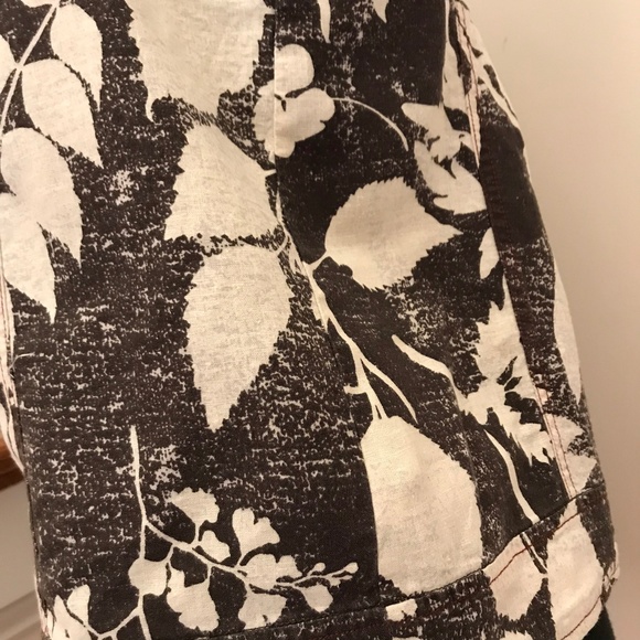 HD in Paris Anthropologie Cropped Floral Tank SZ 2 - Picture 4 of 8